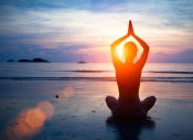 Iedere zondag geeft Schrijven Online een yoga oefening voor schrijvers